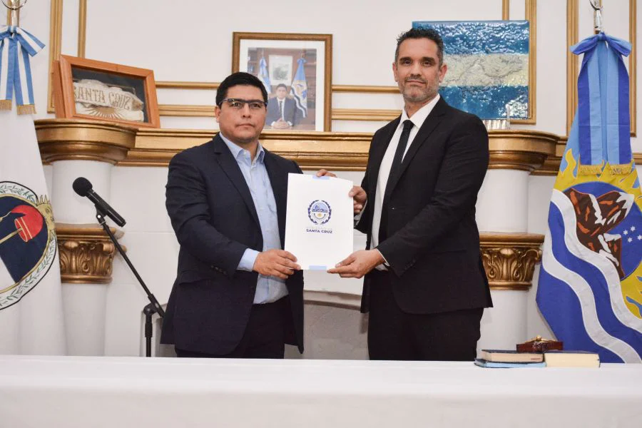 37efc0f49aaca7e56d098fbcc9b0835b_XL