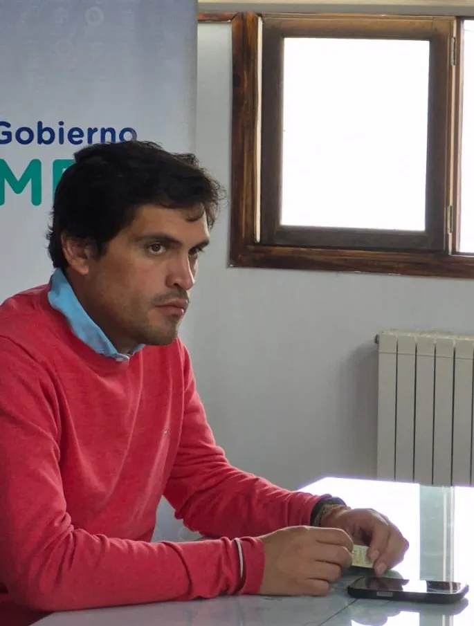 e6569a0c-edc2-4b43-b4a7-637d8c397f95 (1)