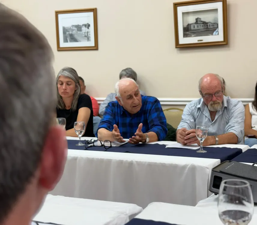 65c81719-24ac-4f3b-bfad-130d726ee709