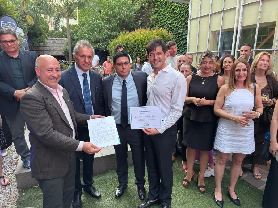 dc38c0dc89067567640bf70b611cd8a1_XL