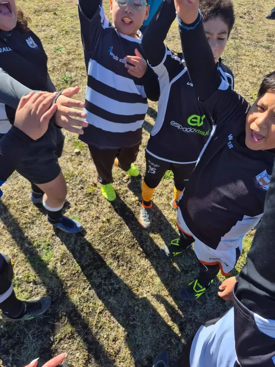 661198425_2004073053821828_6239474639127229749_n