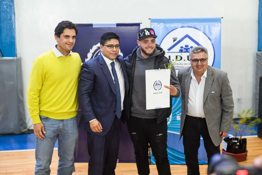 7f047ef2fe74aa24471d21bced1e0c78_XL