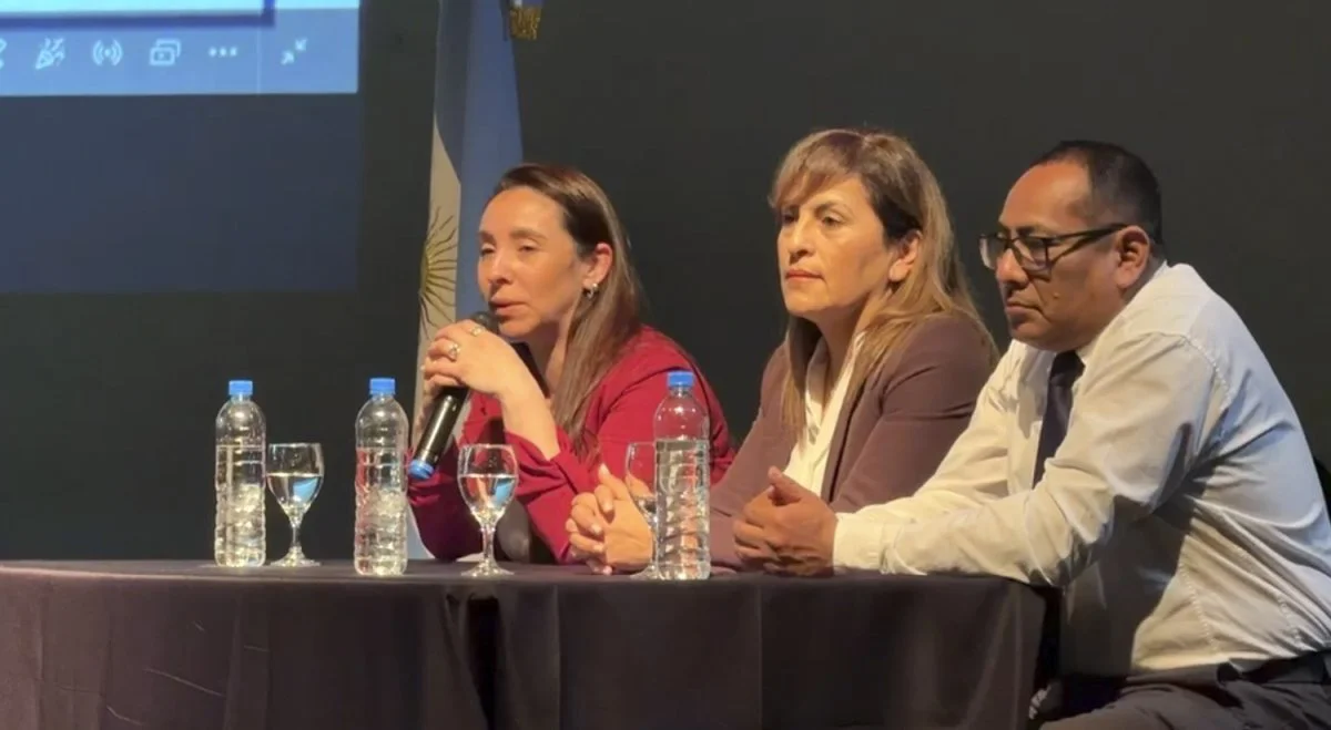 MDSII_CONVIVENCIA_DEMOCRATICA_CALETA_OLIVIA_1