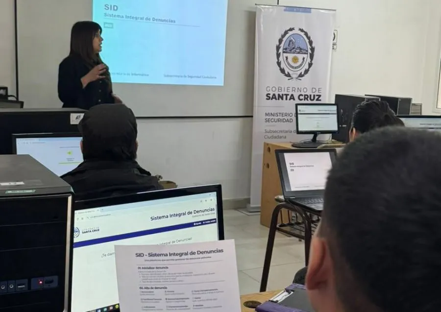 b31e341afbaf3f30dd23a053f8d437c7_XL