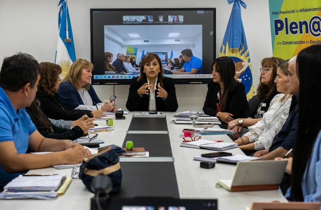 REUNION-EQUIPO-INSTITUCIONAL-3