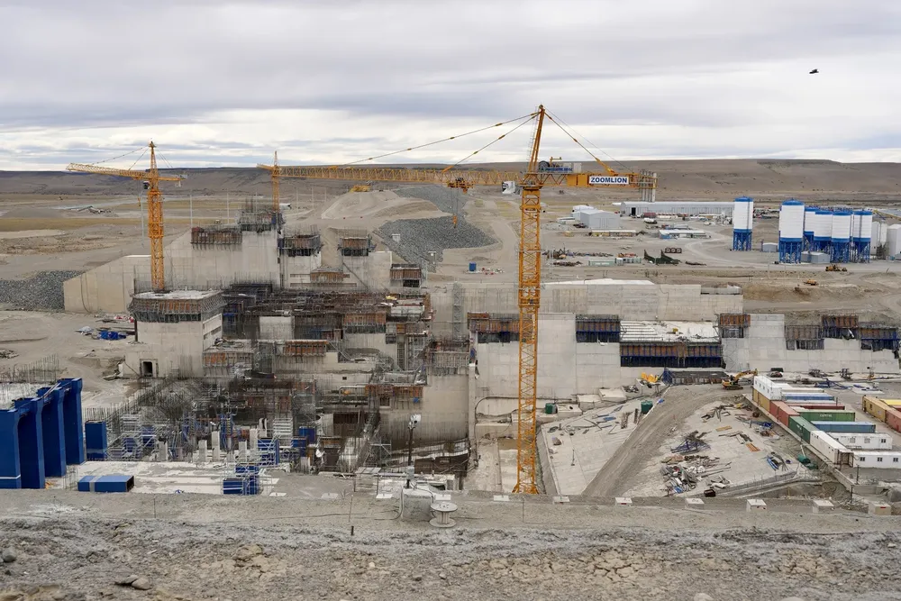 588016863_1391084392376727_1247280479660849460_n