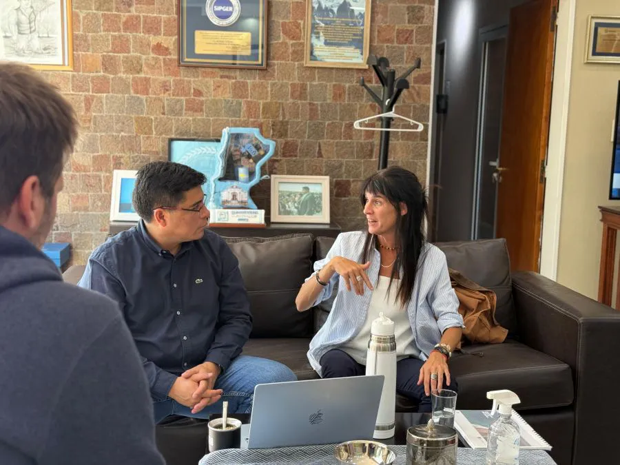 70d97f47a93f236f7349f4961aa21742_XL