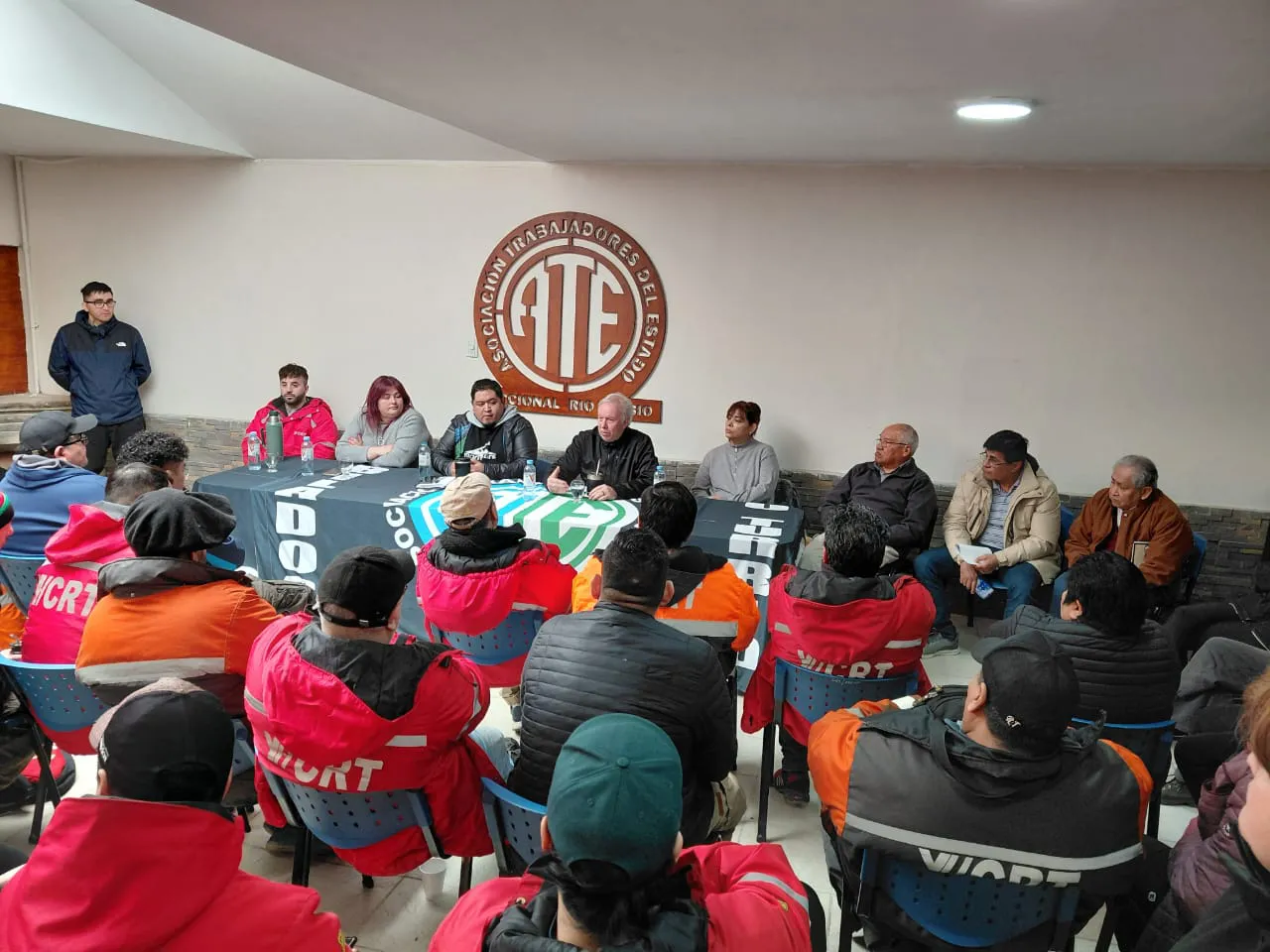 32144425-a1a5-4484-9fe4-a15f928402b4