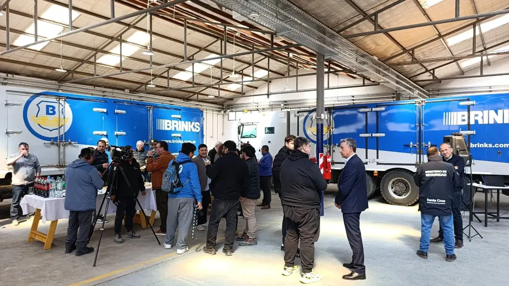 WhatsApp_Image_2025-10-21_at_7.55.26_PM