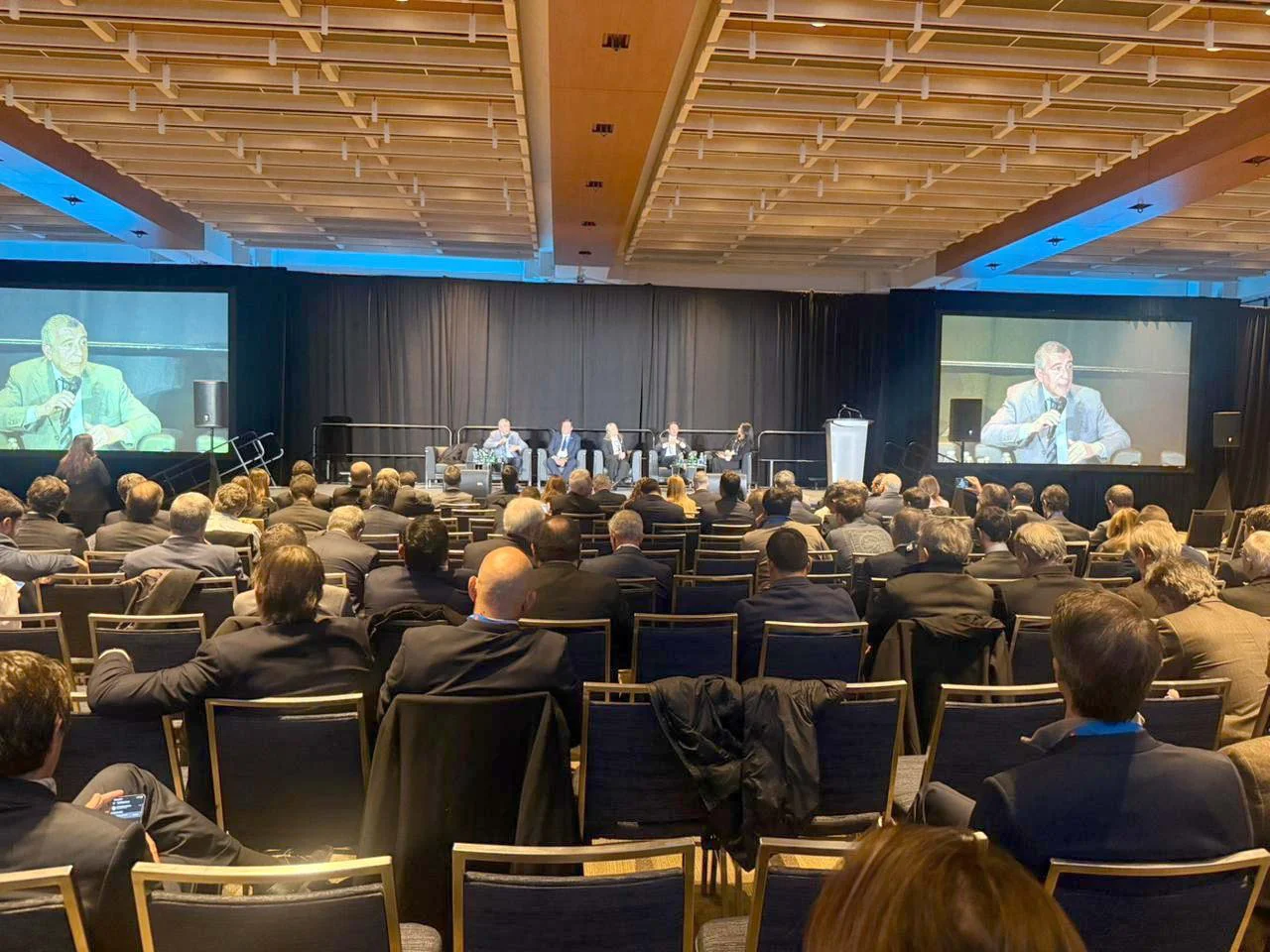 PANEL_ARGENTINA_DAY_LVAREZ_2