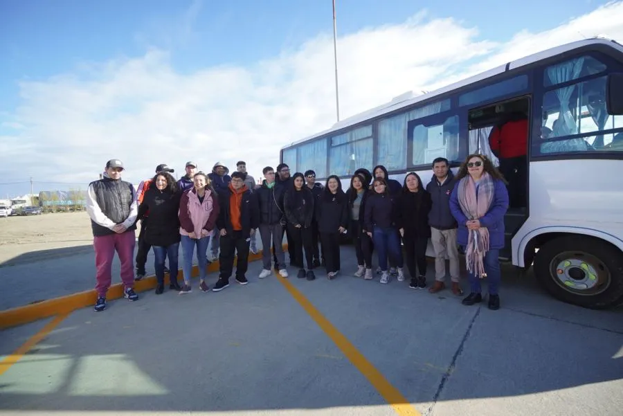 d7e8ea52eab4bd279bb29e64153a6a12_XL