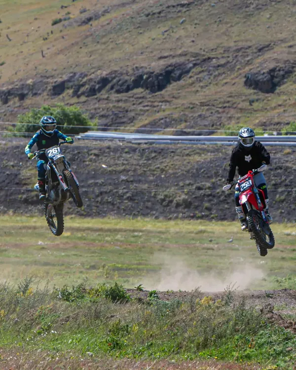 605513102_1546048520236738_4665569199970287406_n (1)