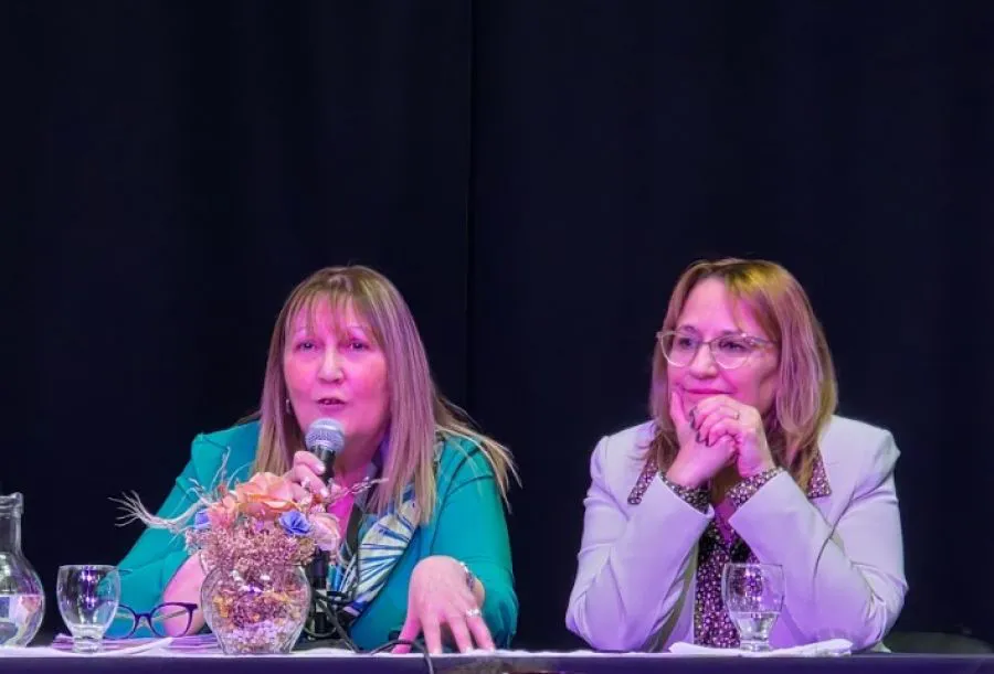 4991dfd06b0f251c852fc5b94028b063_XL