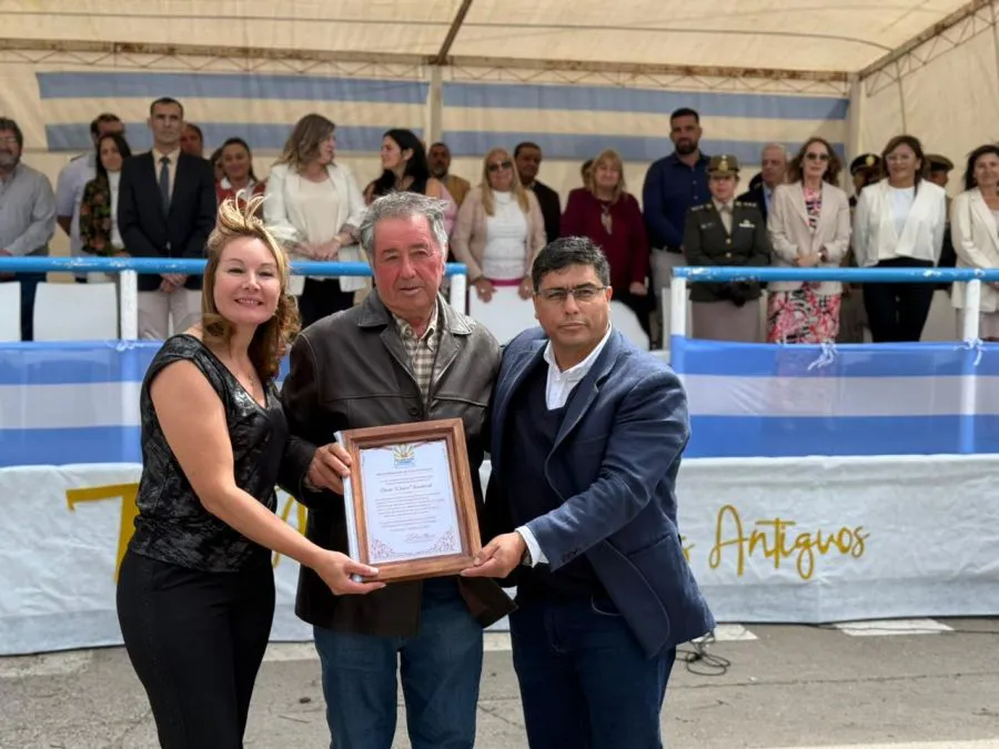 4f77a862f50cf9d8b707d736becbfc5d_XL