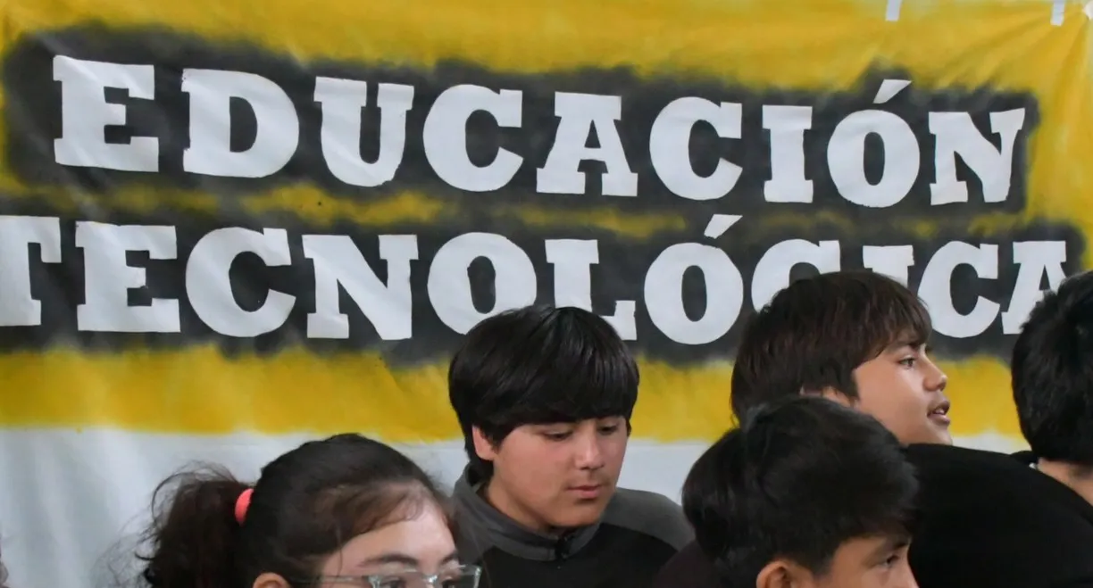 581677072_122234734208157054_1899446785368049157_n