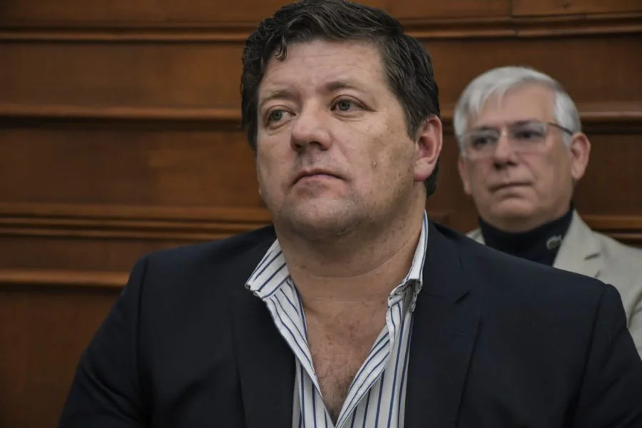 34d7d26acb05ee02784a2b8ebb47d779_XL