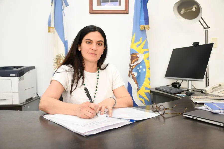 3621b5a3908f0c419fb6bf132797157c_XL