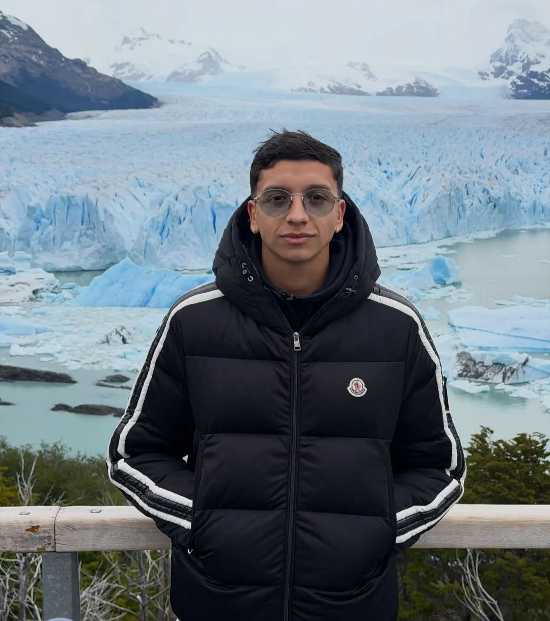 606626166_25565036479774265_7979616588397936684_n