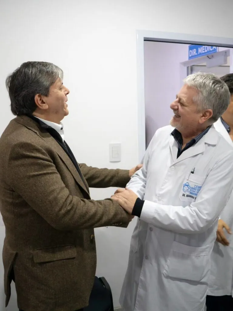 Recorren el Centro de Medicina Nuclear y Radioterapia