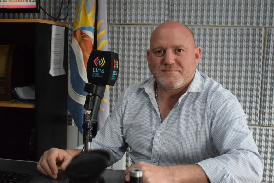 d8d8f48e7153ea5457d8a0ae2072a153_XL