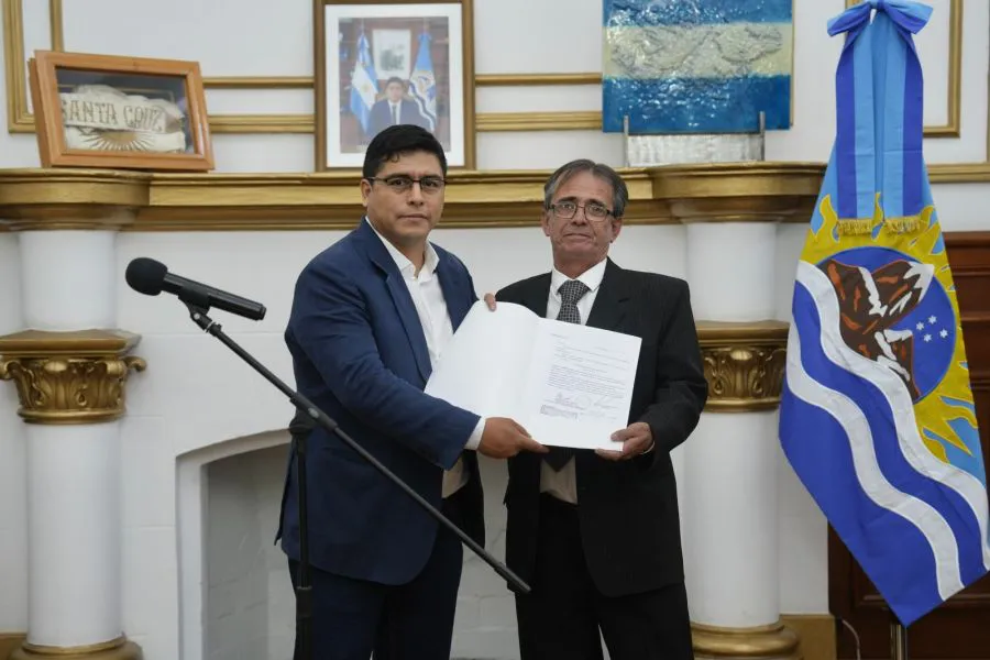 abb75bbb0b2556b4c65e4b0be9f3fb03_XL