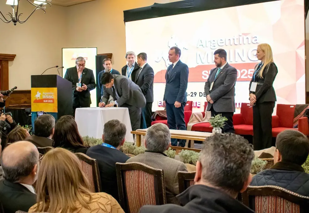 EXTENSIN_VIDA_TIL_CERRO_MORO_-_ARCHIVO_FIRMA_CONVENIO_FOMICRUZ_PAS