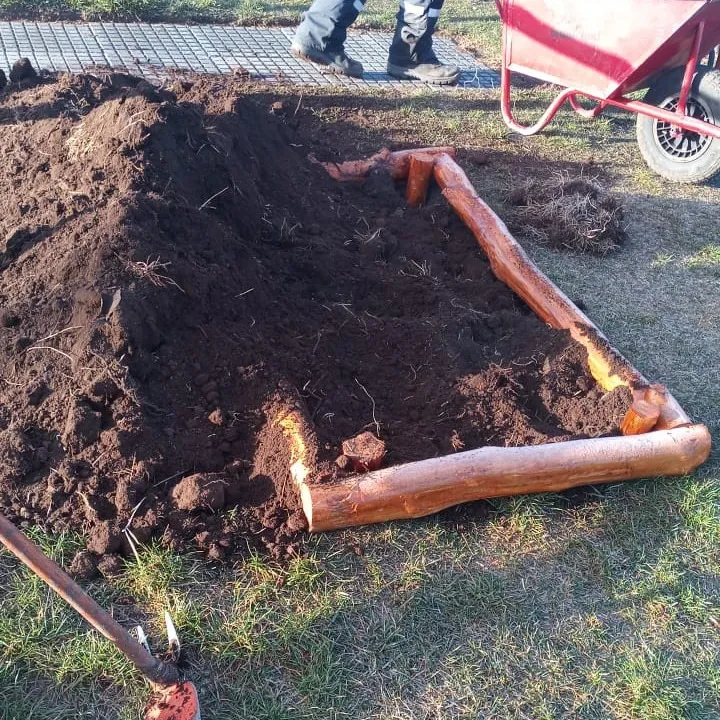 Trabajo en áreas verdes como plaza