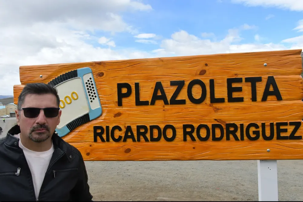 641253641_2378985862546811_2604609440674192683_n