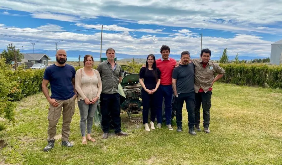 e5e835254a3b76916c9e26edb4b5302d_XL