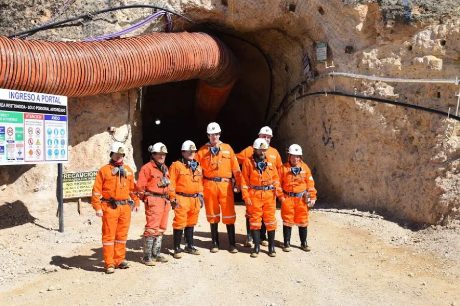 672c518f34900a3094db8372a8d7baa5_XL